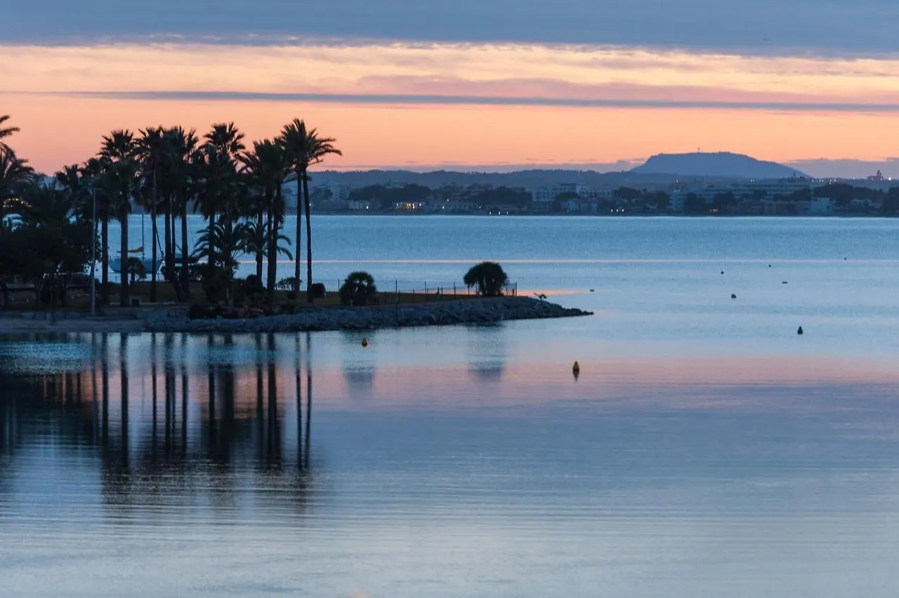 Sunset Lake I Alcudia  Villa